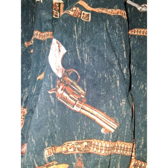 Western-Themed Long Sleeve Button-Up Shirt With Guns & Holsters Print - Picture 4 of 8